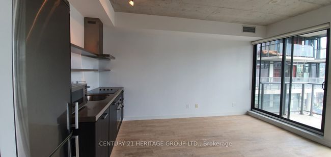 716 - 560 King St W, Condo with 1 bedrooms, 1 bathrooms and null parking in Toronto ON | Image 6