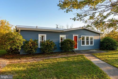 141 Shirks Ln, GRANTVILLE, PA, 17028-8684 | Card Image