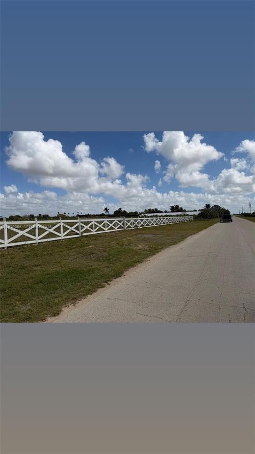 209 Sw Avenue 37555, Homestead, FL, 33034 | Card Image