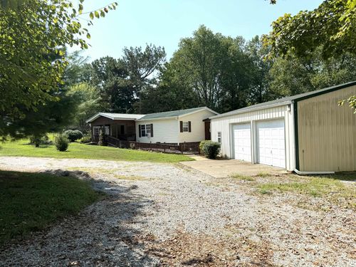 3941 Akin Ridge Rd, Williamsport, TN, 38487-2106 | Card Image