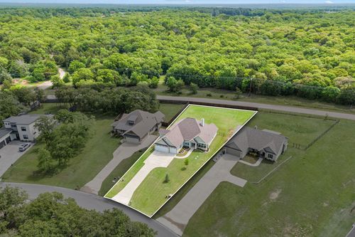 226 Colt Dr, Lake Kiowa, TX, 76240-9103 | Card Image