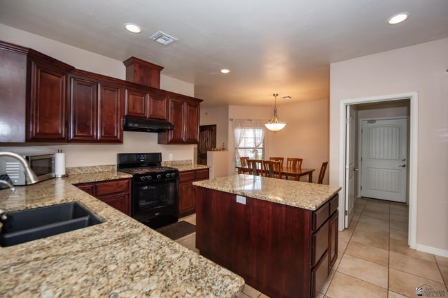 12127 E 35 Th St, House other with 4 bedrooms, 3 bathrooms and 3 parking in Yuma AZ | Image 13