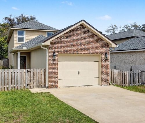 61B 9th Ave, SHALIMAR, FL, 32579-1328 | Card Image