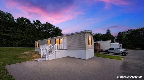 207 Cedar Ln, Valencia, PA, 16059-3201 | Card Image