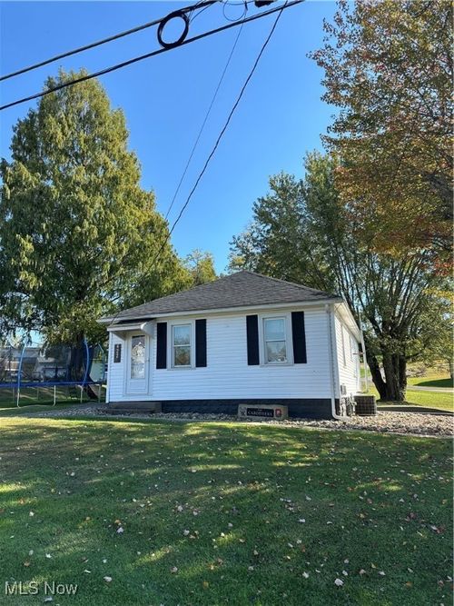 422 Moose Ridge Rd, Woodsfield, OH, 43793-9252 | Card Image