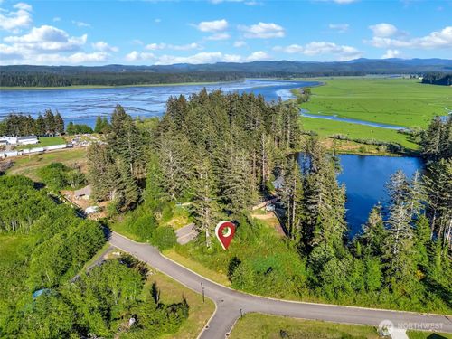 10 Sunrise Ln, South Bend, WA, 98586-1208 | Card Image