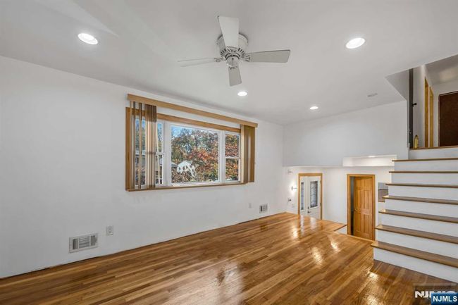 8 Carlisle Ct, House other with 4 bedrooms, 3 bathrooms and null parking in Edison NJ | Image 19