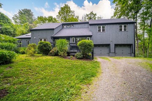 11 Cove Rd, Rhinebeck, NY, 12572-2503 | Card Image