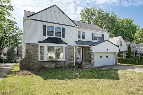 2434 S Belvoir Boulevard, University Heights, OH, 44118 | Card Image