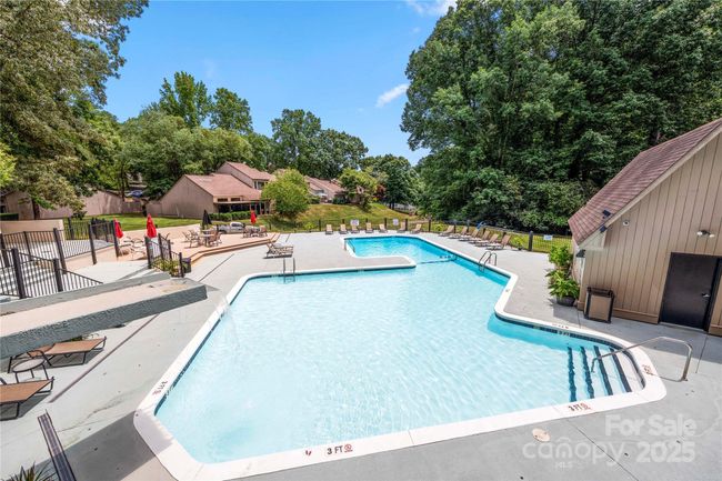 181 Riverview Ter, Condo with 3 bedrooms, 3 bathrooms and null parking in Lake Wylie SC | Image 39