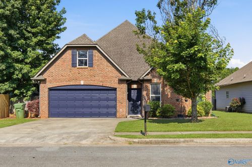 15881 Elaine Ct, Harvest, AL, 35749-7812 | Card Image