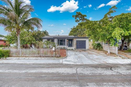1021 S M St, Lake Worth Beach, FL, 33460-5132 | Card Image