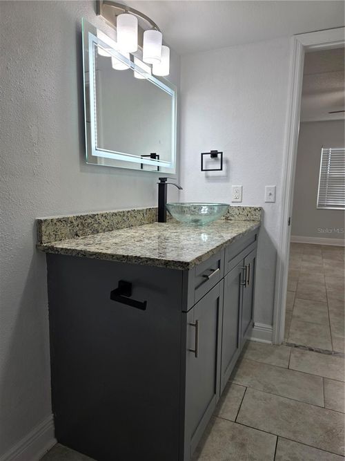 unit-j51-3821 N Oak Dr, TAMPA, FL, 33611-7515 | Card Image