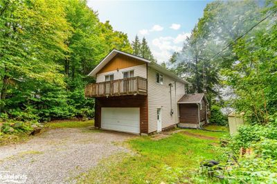 1043 Bullfrog Bay Dr, House other with 3 bedrooms, 1 bathrooms and 6 parking in Haliburton ON | Image 3