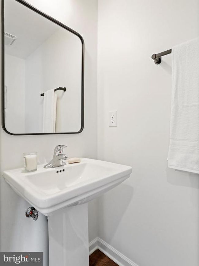 332 W 11 Th St, Townhouse with 3 bedrooms, 4 bathrooms and null parking in FRONT ROYAL VA | Image 28