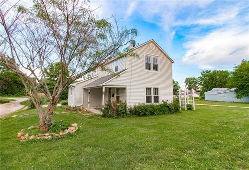 704 S Pine Street, Holden, MO, 64040 | Card Image