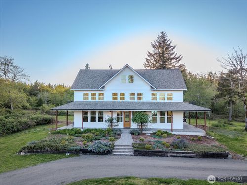 9301 Lohrer Ln Ne, Olympia, WA, 98516-9578 | Card Image
