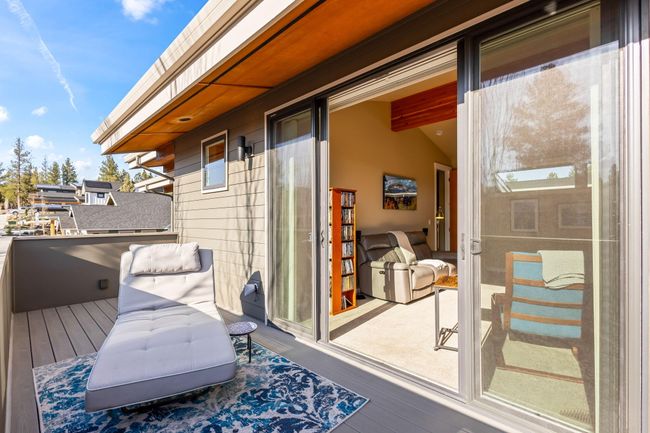 Private deck to relax | Image 23