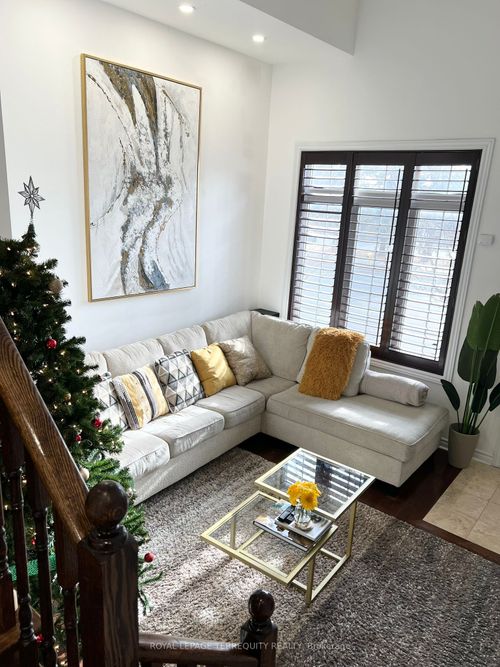 452A Horner Avenue, Etobicoke, ON, M8W2B4 | Card Image