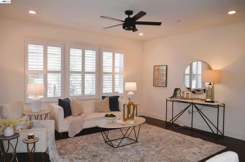 12109 Almeria Way, San Ramon, CA, 94583-3195 | Card Image