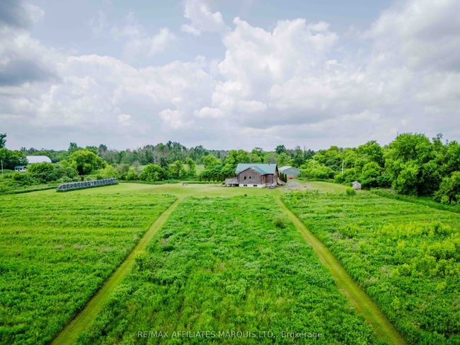 19799 County Rd, House other with 4 bedrooms, 3 bathrooms and 15 parking in Dunvegan ON | Image 41