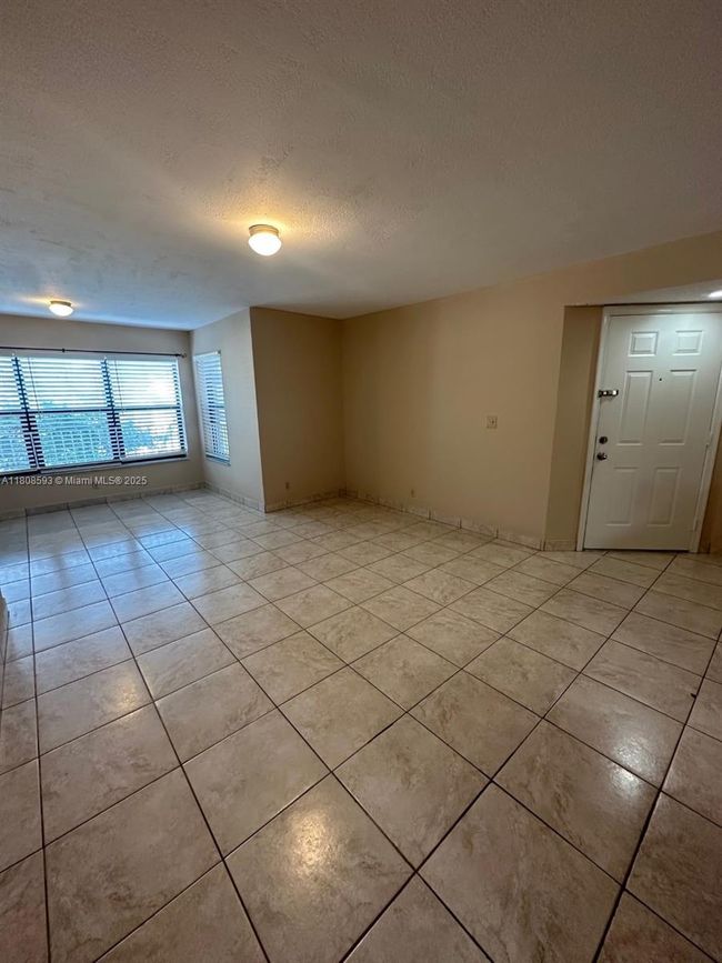 APT-4204 - 2846 S University Dr, Condo with 1 bedrooms, 1 bathrooms and null parking in Davie FL | Image 14
