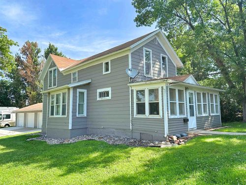 2307 10th St, Emmetsburg, IA, 50536-1537 | Card Image