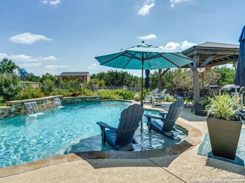 121 Pond Vw, Spring Branch, TX, 78070-5161 | Card Image