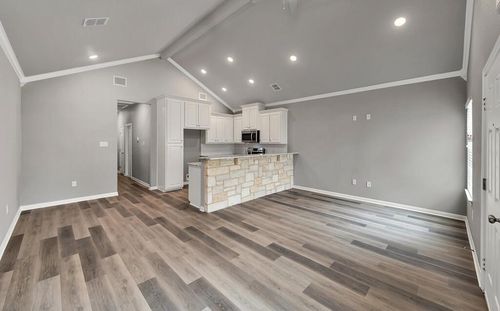 524 Alamo Ct, McGregor, TX, 76657-1027 | Card Image
