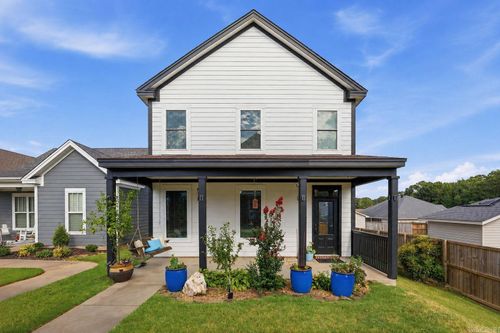 8 Regents Park, Bryant, AR, 72022-8378 | Card Image