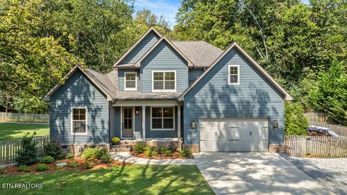 1645 Polkwright Ln, Knoxville, TN, 37919-8556 | Card Image