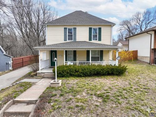 809 W Durink St, Saint Marys, KS, 66536-1425 | Card Image