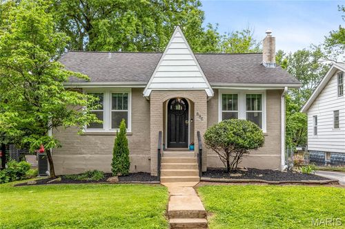 886 Warwick Ln, Saint Louis, MO, 63122-3115 | Card Image