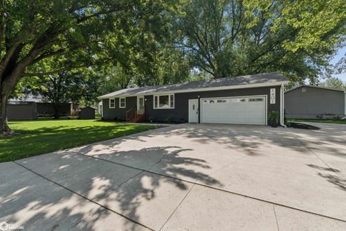 1401 Southland Dr, Clear Lake, IA, 50428-2660 | Card Image