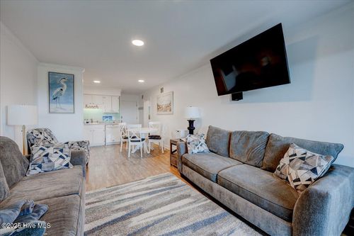 e14-2008 E Fort Macon Rd, Atlantic Beach, NC, 28512-5610 | Card Image