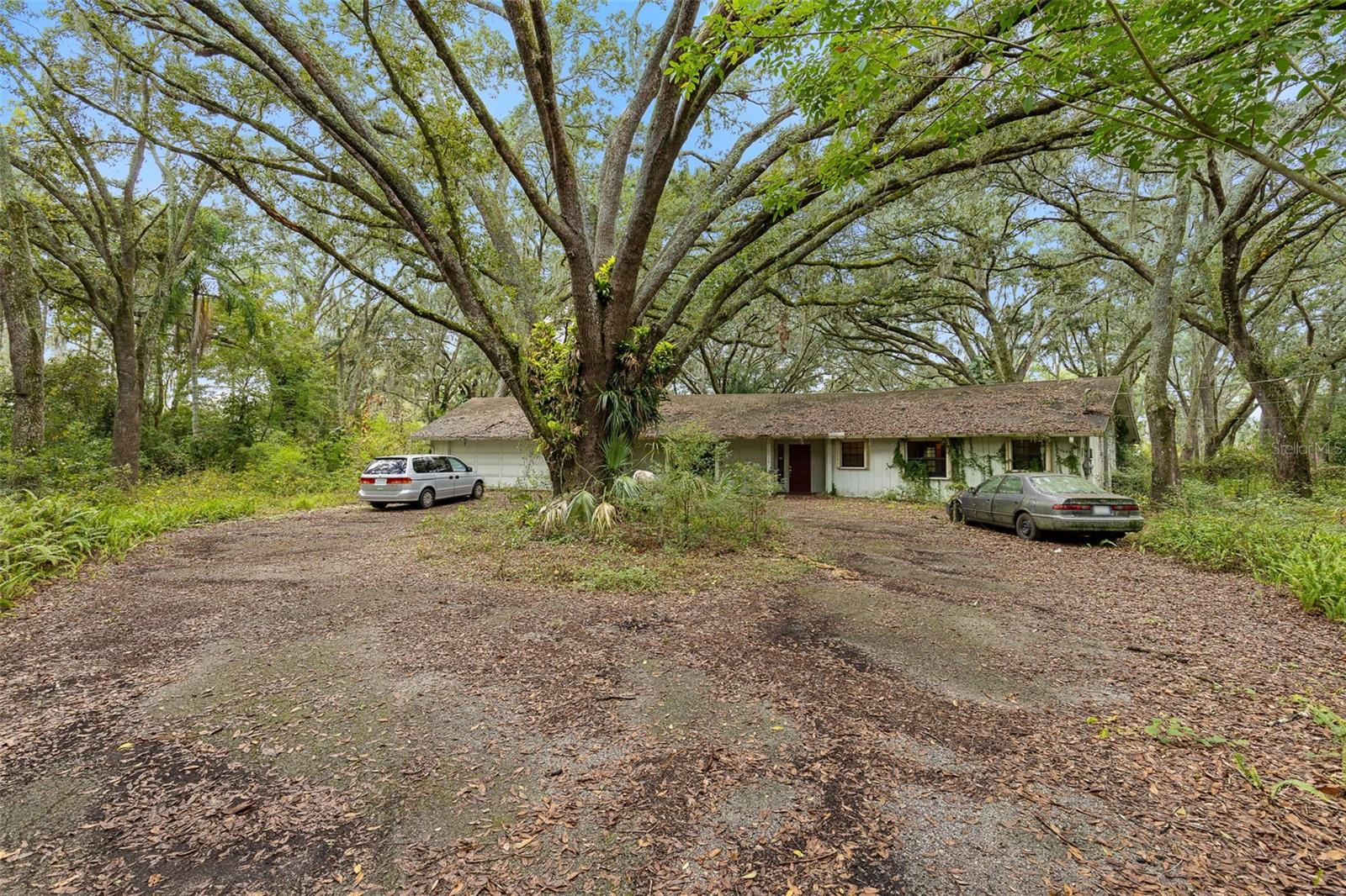 Crystal Lake Rd, Lutz, FL 33548