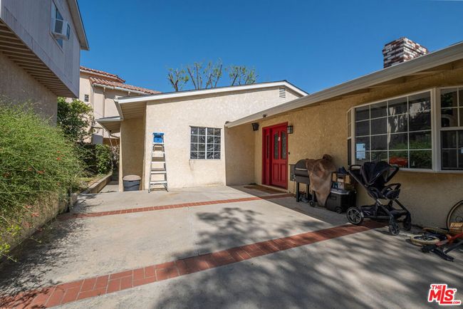 14563 Round Valley Dr, House other with 4 bedrooms, 2 bathrooms and 2 parking in Sherman Oaks CA | Image 24