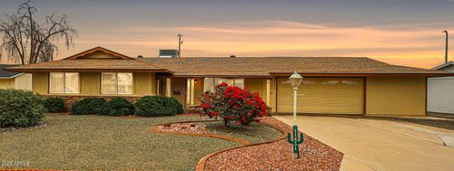 11851 N Thunderbird Rd, Sun City, AZ, 85351-3865 | Card Image