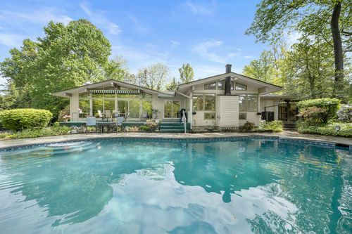 7104 Oak Forest Ln, BETHESDA, MD, 20817-2144 | Card Image