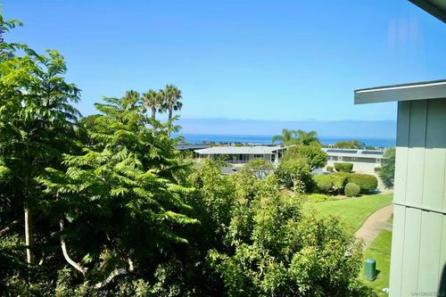3g-620 W Solana Cir, Solana Beach, CA, 92075-2353 | Card Image