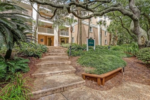2081 Beach Wood Rd, Fernandina Beach, FL, 32034-6533 | Card Image
