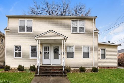 77 E Bridge St, Berea, OH, 44017-1927 | Card Image