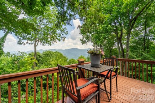 760 Woody Ln, Waynesville, NC, 28786-8143 | Card Image