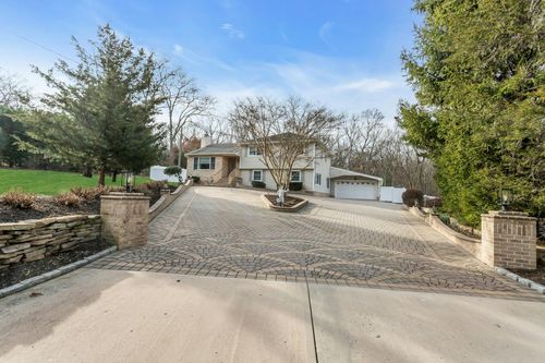157 Deforest Rd, Dix Hills, NY, 11746-4806 | Card Image
