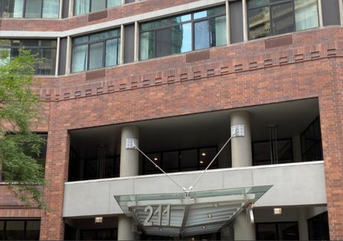 apt-1013-211 Ohio St, Chicago, IL, 60611-3226 | Card Image