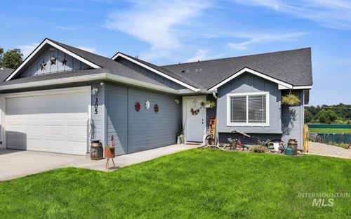 305 E Owyhee Ave, Homedale, ID, 83628-3238 | Card Image