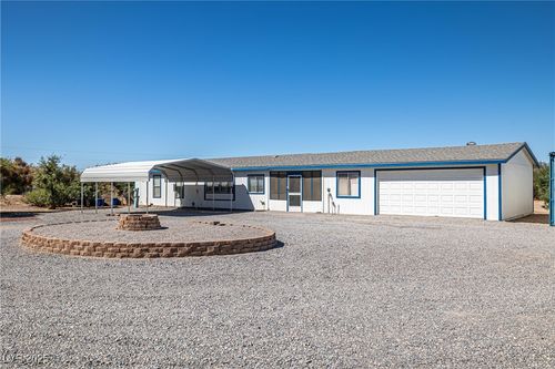 5201 Oakridge Ave, Pahrump, NV, 89048-7494 | Card Image