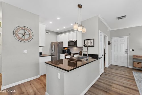 1140-7009 E Acoma Dr, Scottsdale, AZ, 85254-2704 | Card Image