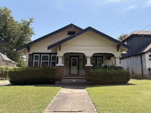 3218 E 3rd St, Tulsa, OK, 74104-2120 | Card Image