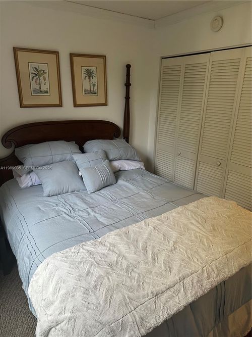 417-2951 S Bayshore Dr, Miami, FL, 33133-6002 | Card Image